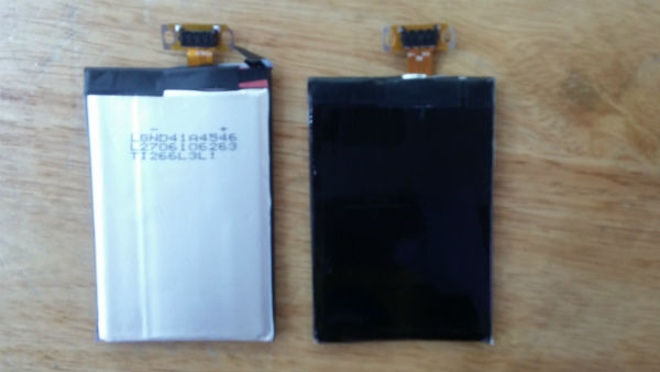 perbedaan battery nexus asli palsu 2